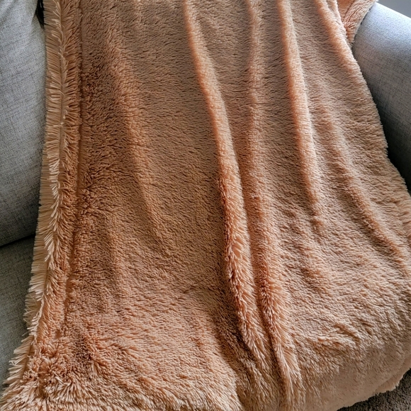 Aztec/Shag Minky Blanket - Picture 4 of 9